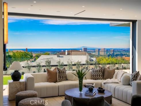 53  Montecito  , Corona del Mar, CA