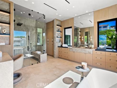 53  Montecito  , Corona del Mar, CA