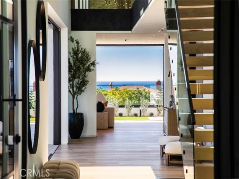 53  Montecito  , Corona del Mar, CA