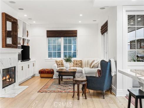 320  Heliotrope   Avenue, Corona del Mar, CA