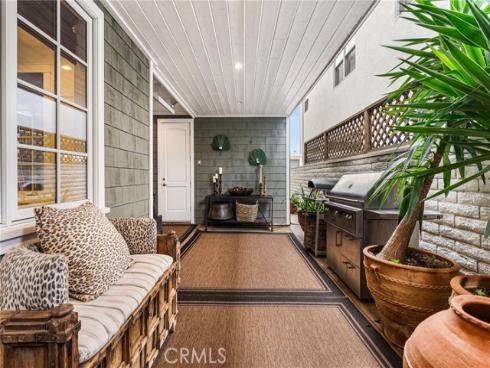 320  Heliotrope   Avenue, Corona del Mar, CA