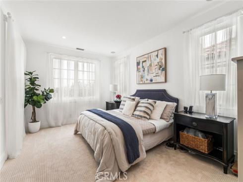 320  Heliotrope   Avenue, Corona del Mar, CA