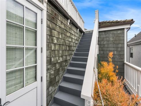 320  Heliotrope   Avenue, Corona del Mar, CA