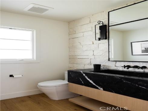 1  San Martin   Way, Corona del Mar, CA