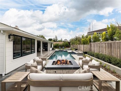 1  San Martin   Way, Corona del Mar, CA