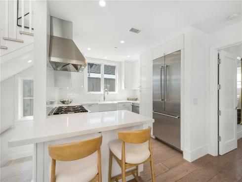 611 Narcissus Avenue, Corona del Mar, CA