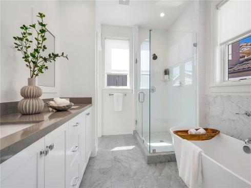 611 Narcissus Avenue, Corona del Mar, CA