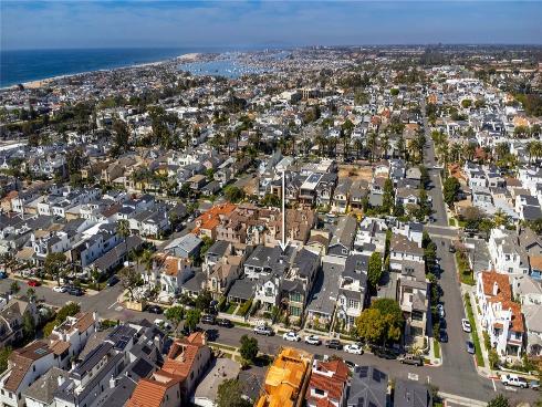 611 Narcissus Avenue, Corona del Mar, CA