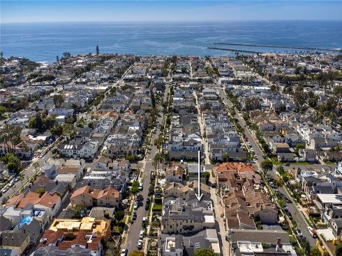 611 Narcissus Avenue, Corona del Mar, CA