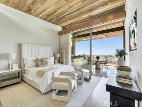 1231  Dolphin  , Corona del Mar, CA
