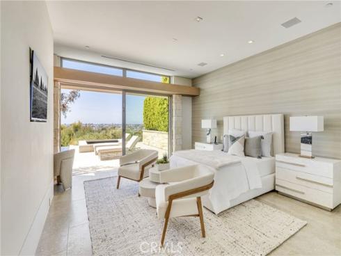 1231  Dolphin  , Corona del Mar, CA
