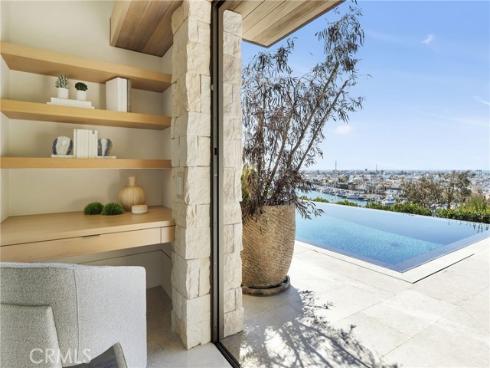 1231  Dolphin  , Corona del Mar, CA