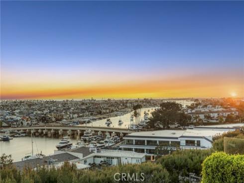 1231  Dolphin  , Corona del Mar, CA