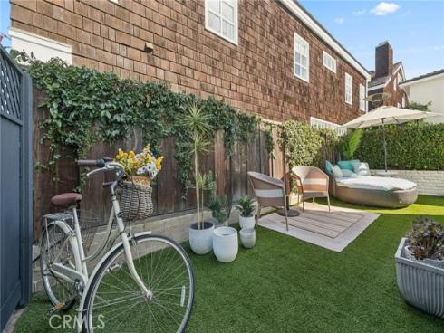 420  Acacia  , Corona del Mar, CA