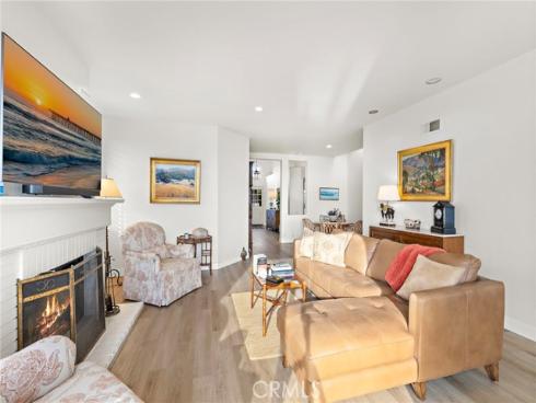 3731  Daffodil  96 , Corona del Mar, CA