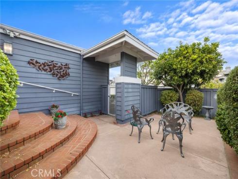 3731  Daffodil  96 , Corona del Mar, CA