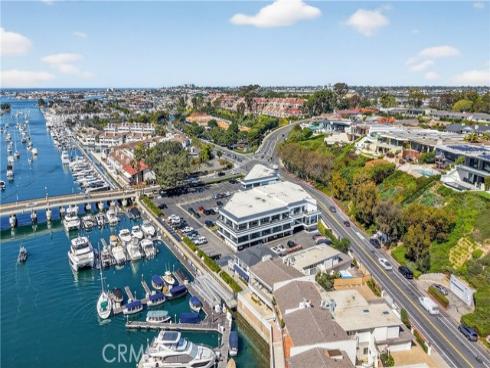 1203  Bayside  , Corona del Mar, CA