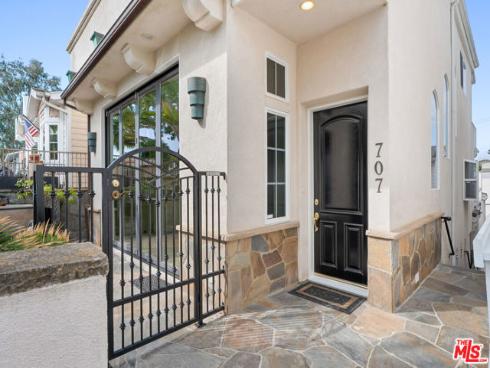 707  Jasmine   Avenue, Corona del Mar, CA