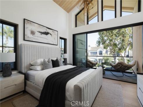 519 Narcissus A Avenue, Corona del Mar, CA