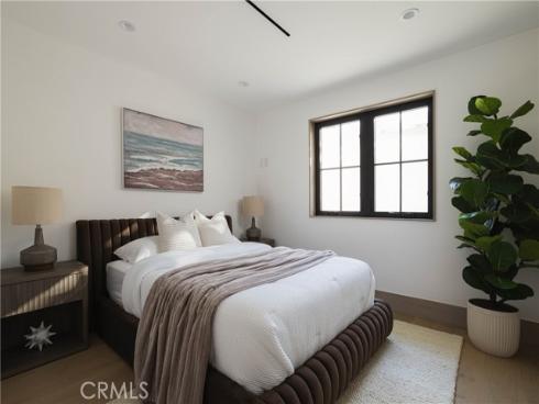 519 Narcissus A Avenue, Corona del Mar, CA