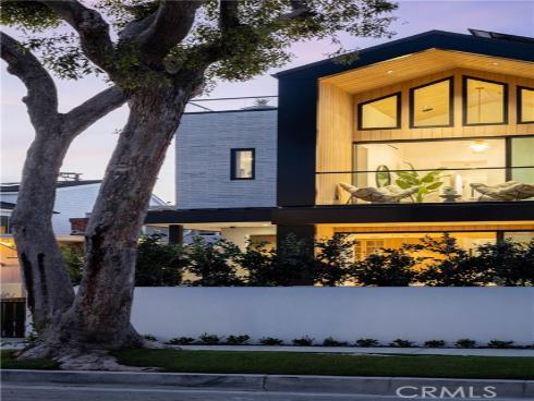 519 Narcissus A Avenue, Corona del Mar, CA