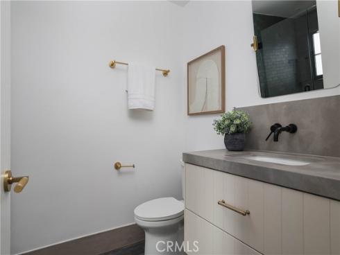 519 Narcissus A Avenue, Corona del Mar, CA