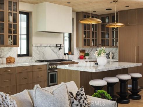 519 Narcissus A Avenue, Corona del Mar, CA