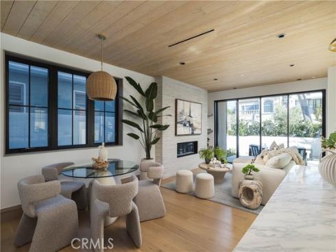 519 Narcissus A Avenue, Corona del Mar, CA