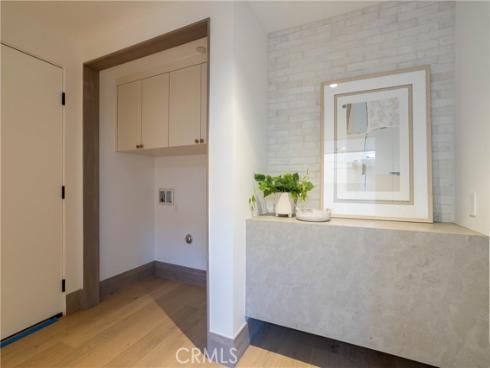 519 Narcissus B Avenue, Corona del Mar, CA