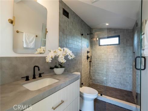 519 Narcissus B Avenue, Corona del Mar, CA