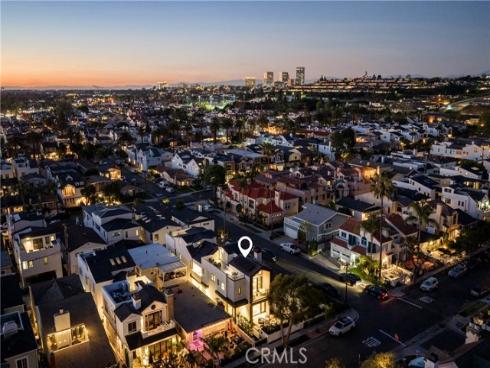 519 Narcissus B Avenue, Corona del Mar, CA