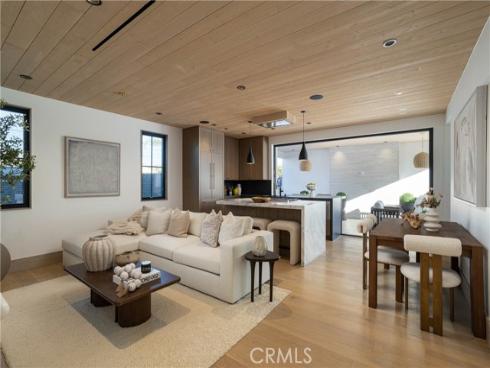 519 Narcissus B Avenue, Corona del Mar, CA