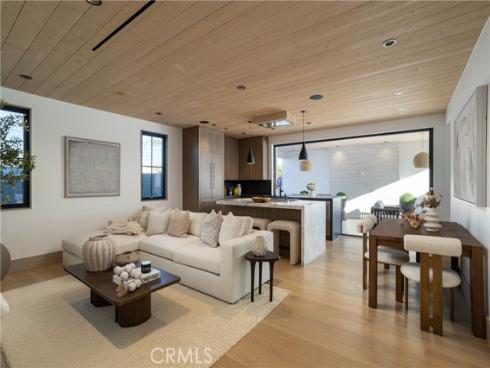 519 Narcissus Avenue, Corona del Mar, CA