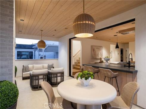 519 Narcissus Avenue, Corona del Mar, CA