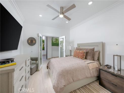 401  Seaward  2  Road, Corona del Mar, CA