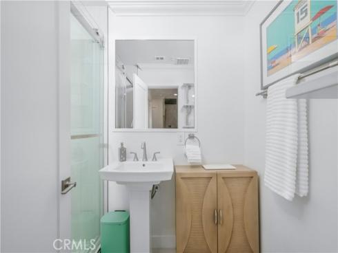 401  Seaward  2  Road, Corona del Mar, CA