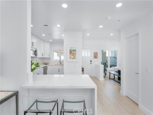 401  Seaward  2  Road, Corona del Mar, CA