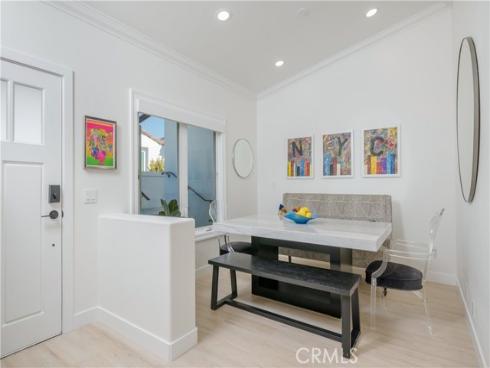 401  Seaward  2  Road, Corona del Mar, CA