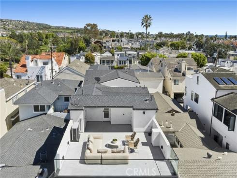 716  Heliotrope  , Corona del Mar, CA