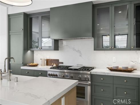 716  Heliotrope  , Corona del Mar, CA