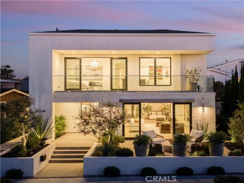 304 Goldenrod Avenue