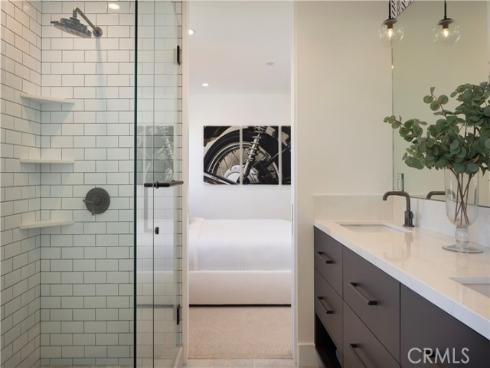 304  Goldenrod   Avenue, Corona del Mar, CA