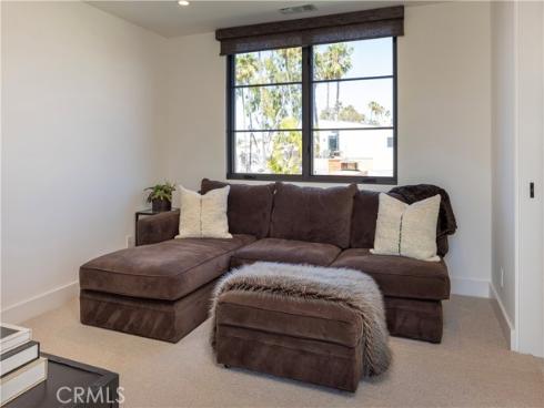 304  Goldenrod   Avenue, Corona del Mar, CA