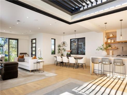 304  Goldenrod   Avenue, Corona del Mar, CA