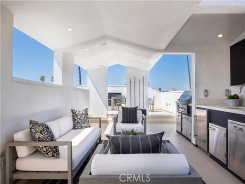 304  Goldenrod   Avenue, Corona del Mar, CA