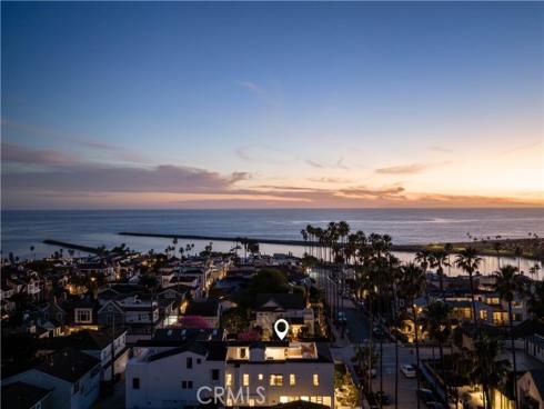 304  Goldenrod   Avenue, Corona del Mar, CA