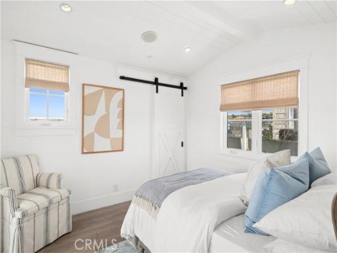 718  Poinsettia   Avenue, Corona del Mar, CA