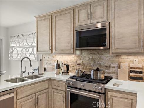 23  Canyon Crest  , Corona del Mar, CA