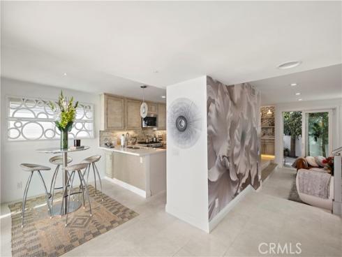 23  Canyon Crest  , Corona del Mar, CA