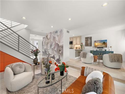 23  Canyon Crest  , Corona del Mar, CA